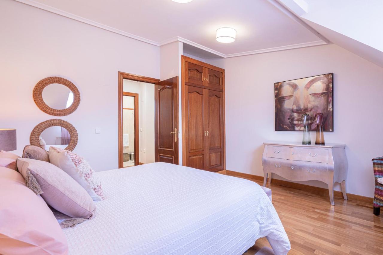 De La Guardia Suite Rosal Oviedo Exterior photo